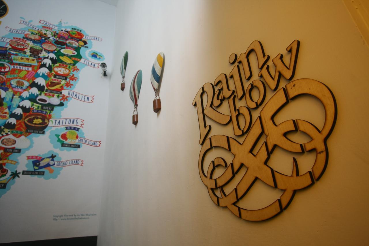 Hostel Color House Taichung Exterior foto