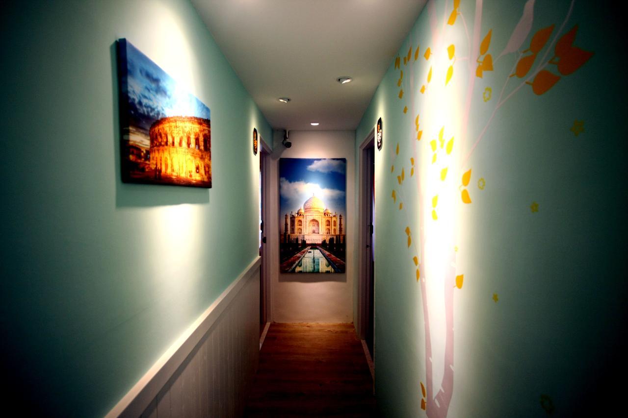 Hostel Color House Taichung Exterior foto