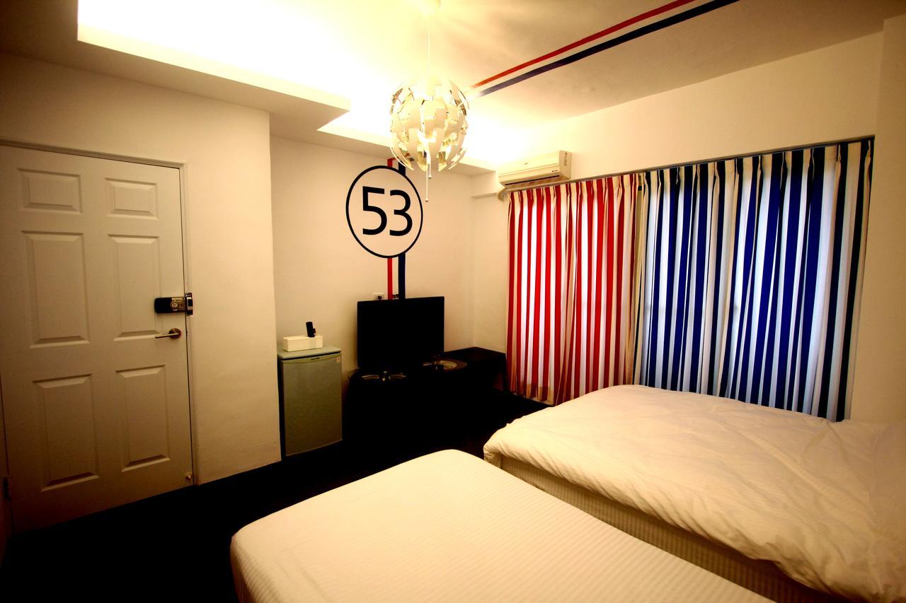 Hostel Color House Taichung Exterior foto